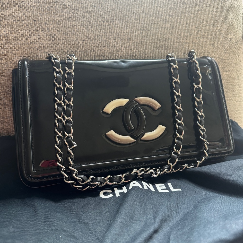 Chanel Flap Bag; Crossbody / Shoulder
